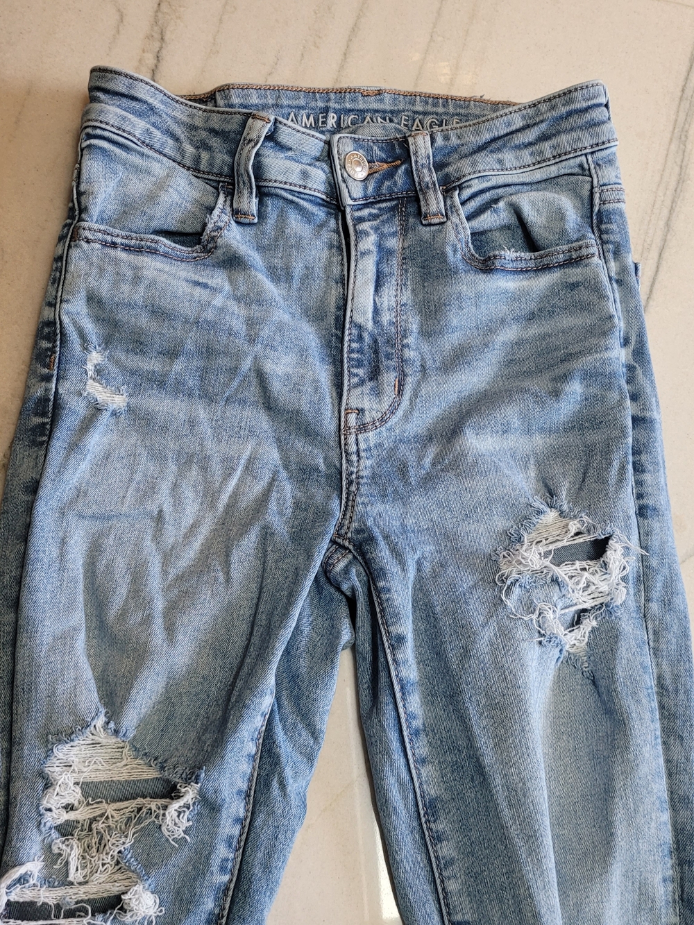 American Eagle Outfitters Light Blue Ripped Women's Jeans